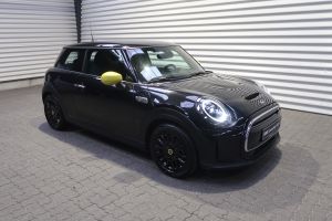 MINI Cooper SE Classic Trim 32 kWh 3-dr #911425