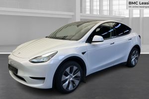 Tesla Model Y Standard Range RWD #908637