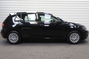 VW Golf VII Trendline TSI 5-dr #904676