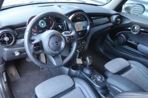 MINI Cooper SE Classic Trim 32 kWh 3-dr #911533