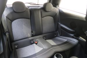 MINI Cooper SE Classic Trim 32 kWh 3-dr #911424