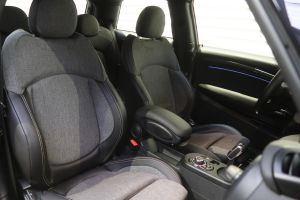 MINI Cooper SE Classic Trim 32 kWh 3-dr #911425