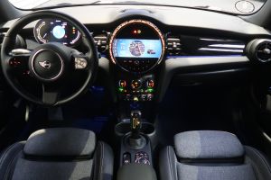 MINI Cooper SE Classic Trim 32 kWh 3-dr #911425