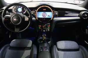 MINI Cooper SE Classic Trim 32 kWh 3-dr #911447