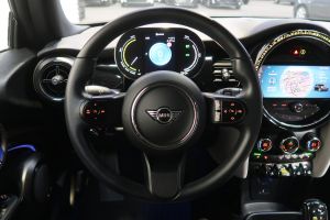 MINI Cooper SE Classic Trim 32 kWh 3-dr #911430