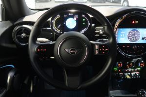 MINI Cooper SE Classic Trim 32 kWh 3-dr #911450