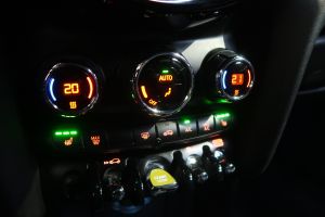 MINI Cooper SE Classic Trim 32 kWh 3-dr #911446