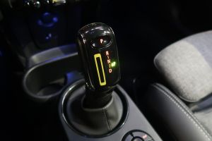 MINI Cooper SE Classic Trim 32 kWh 3-dr #911425