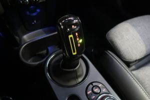 MINI Cooper SE Classic Trim 32 kWh 3-dr #911447