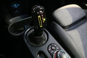 MINI Cooper SE Classic Trim 32 kWh 3-dr #911448