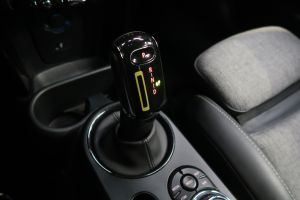 MINI Cooper SE Classic Trim 32 kWh 3-dr #911451