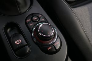 MINI Cooper SE Classic Trim 32 kWh 3-dr #911424