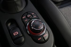 MINI Cooper SE Classic Trim 32 kWh 3-dr #911450