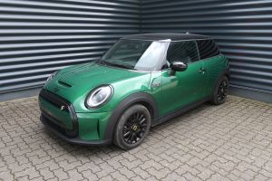 MINI Cooper SE Classic 3-dr #909226