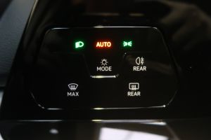 VW Golf VIII Life TSI 5-dr #909025