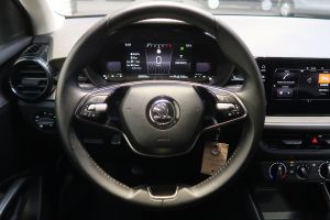 Škoda Fabia Essence MPI EVO #910503