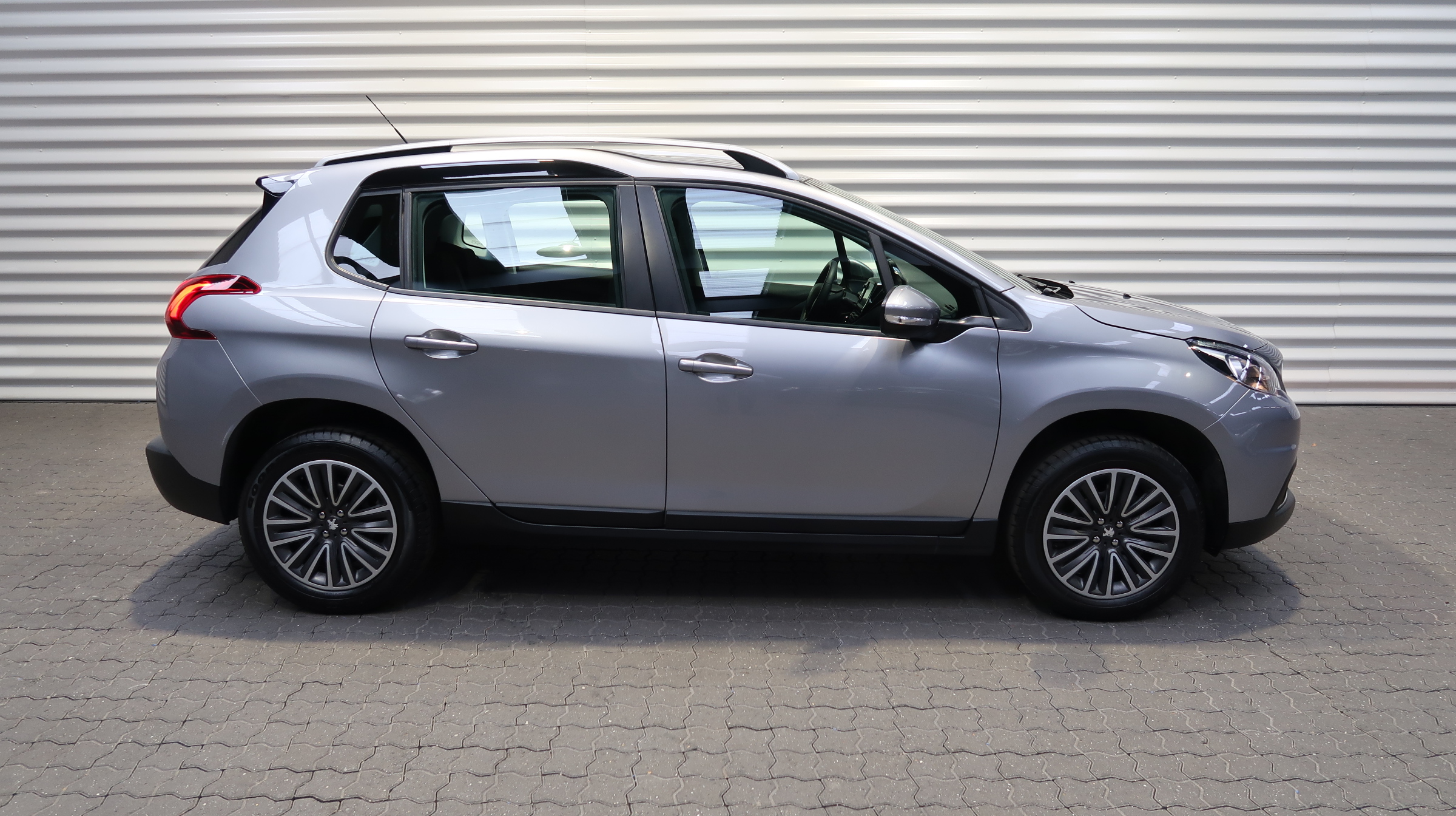 Peugeot 2008 Active PureTech #907171