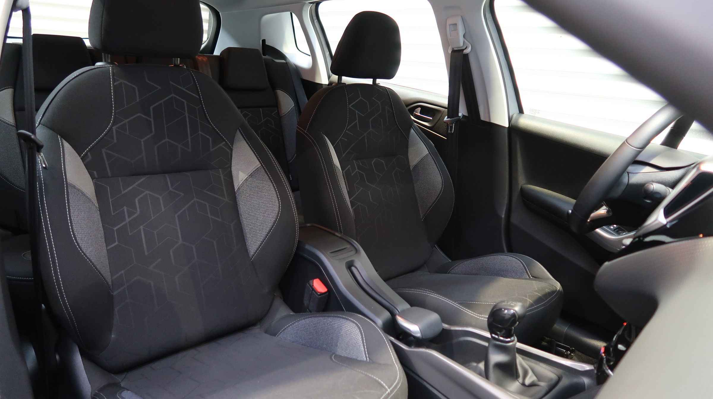 Peugeot 2008 Active PureTech #907171