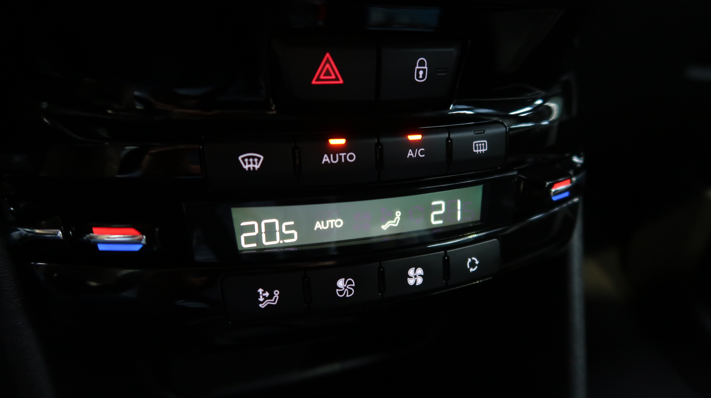 Peugeot 2008 Active PureTech #907171
