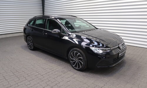 VW Golf VIII Life 2.0 TDI Variant #908010