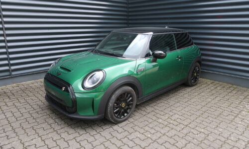 MINI Cooper SE Classic 3-dr #909226