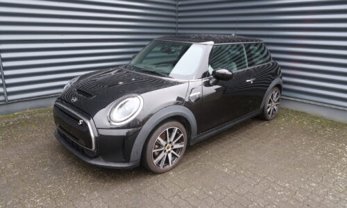 MINI Cooper SE Classic Trim 32 kWh 3-dr #910135