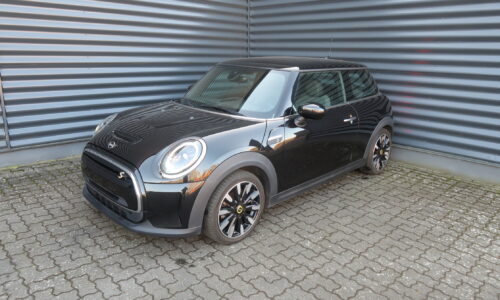 MINI Cooper SE Classic Trim 32 kWh 3-dr #910256