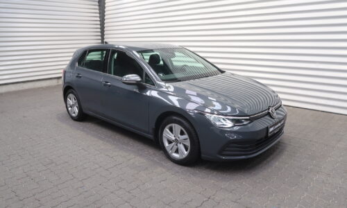 VW Golf VIII Life 2.0 TDI 5-dr #909259