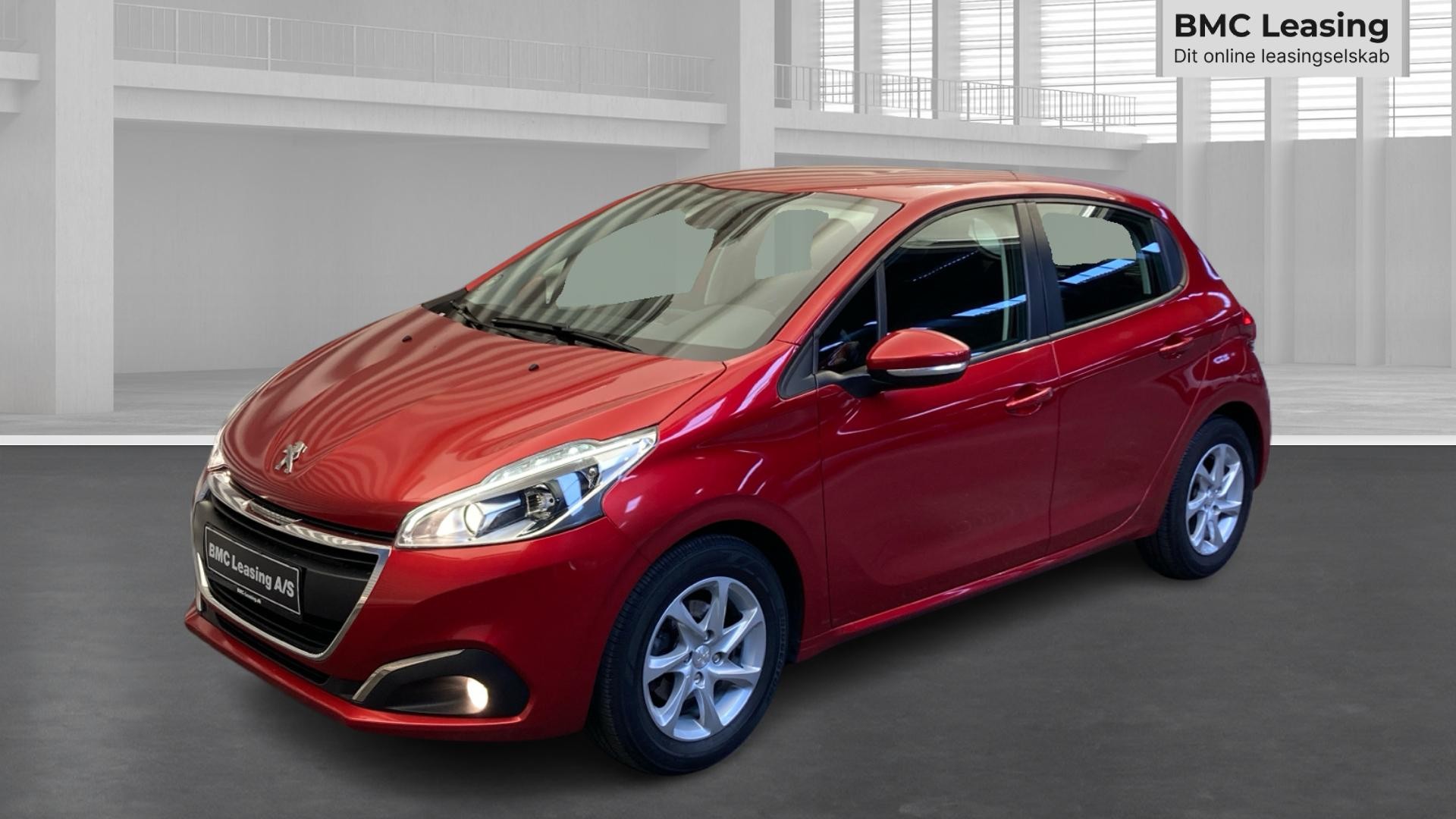 001 k26-05 906587 Peugeot 208 Active PureTech - Skråt forfra, venstre