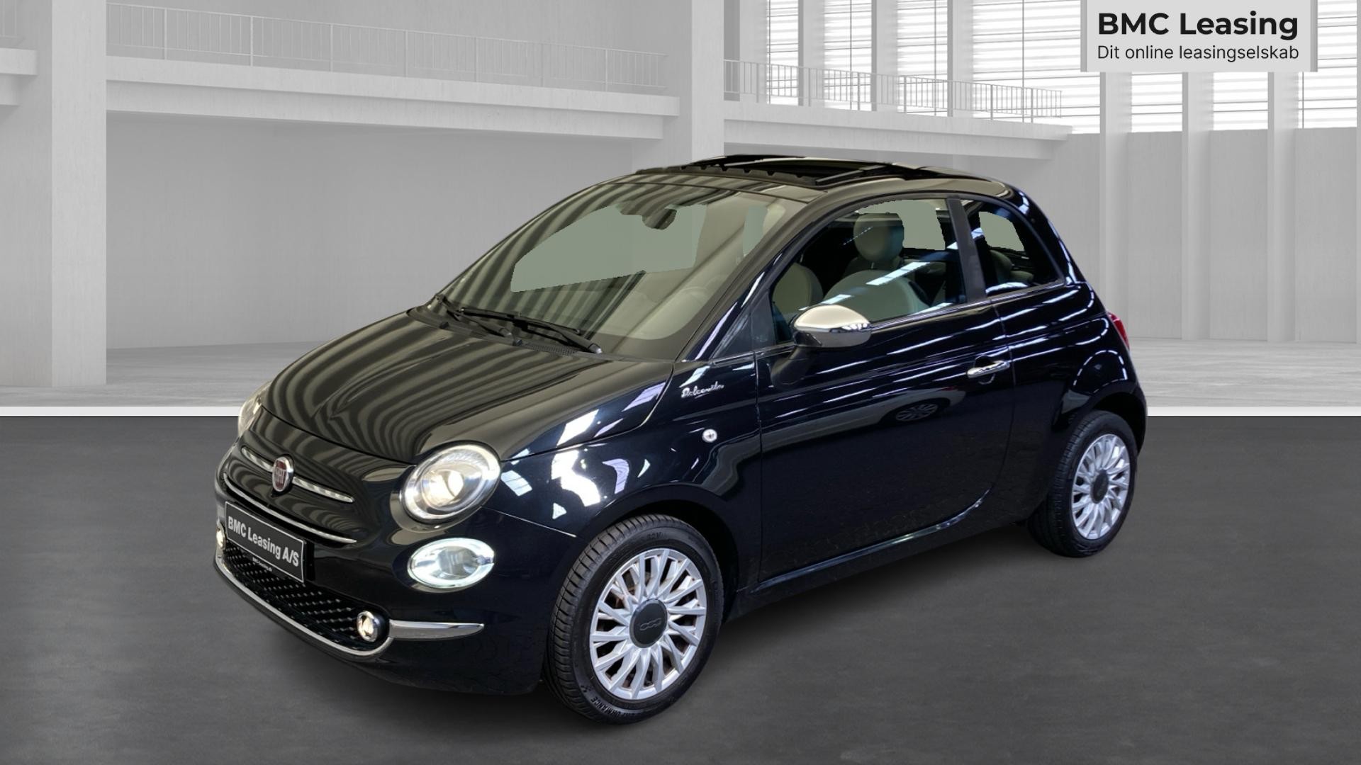 001 k26-05 912078 Fiat 500 Dolcevita Mild hybrid - Skråt forfra, venstre