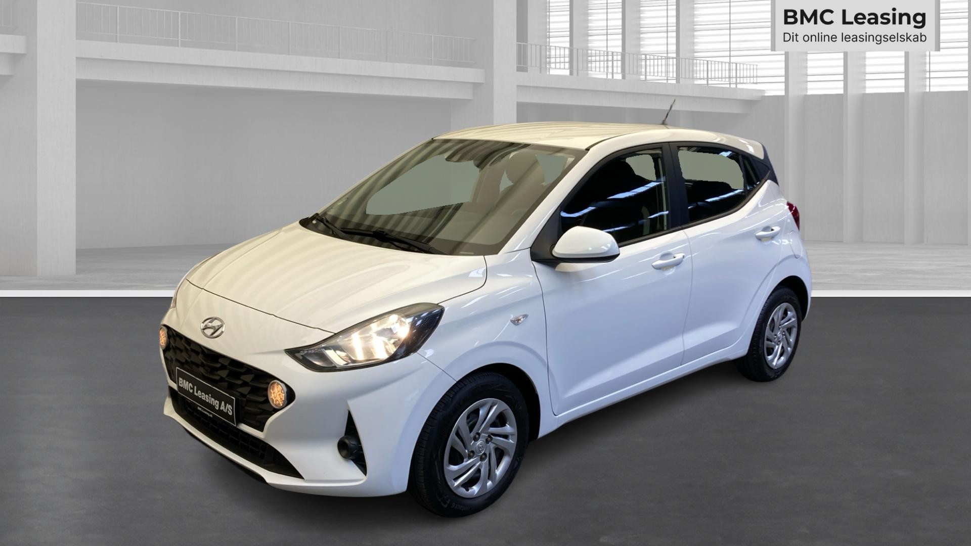 001 k26-06 912166 Hyundai i10 Essential MPi - Skråt forfra, venstre