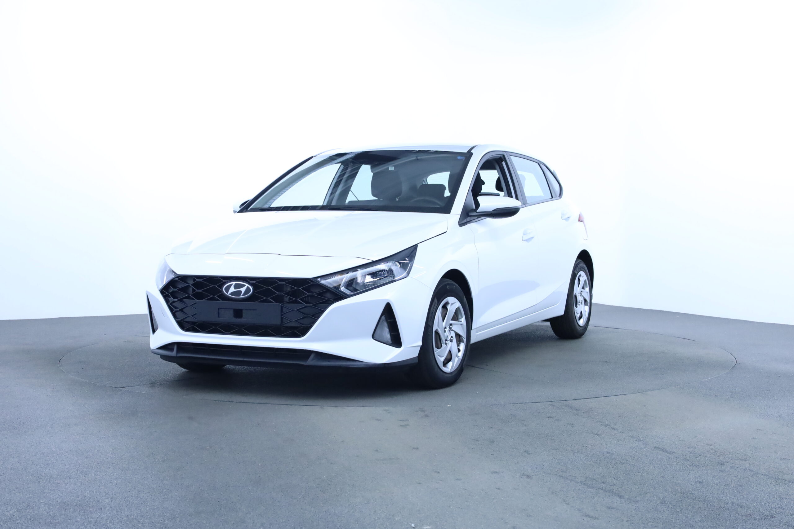 001 JF 912399 Hyundai i20 Essential T-GDi - Skråt forfra