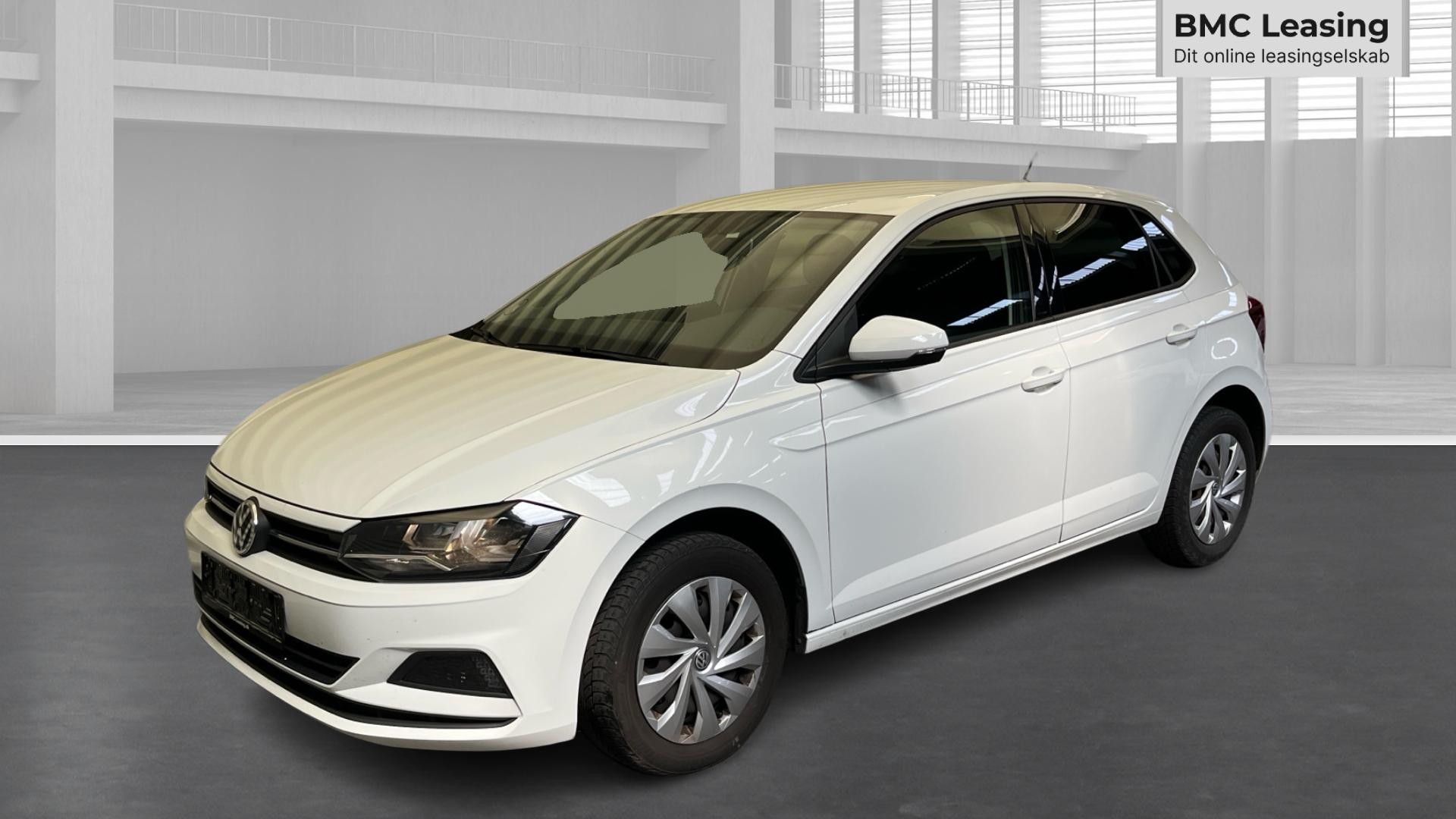 001 u26-06 905854 VW Polo Comfortline 1.6 TDI - Skråt forfra, venstre