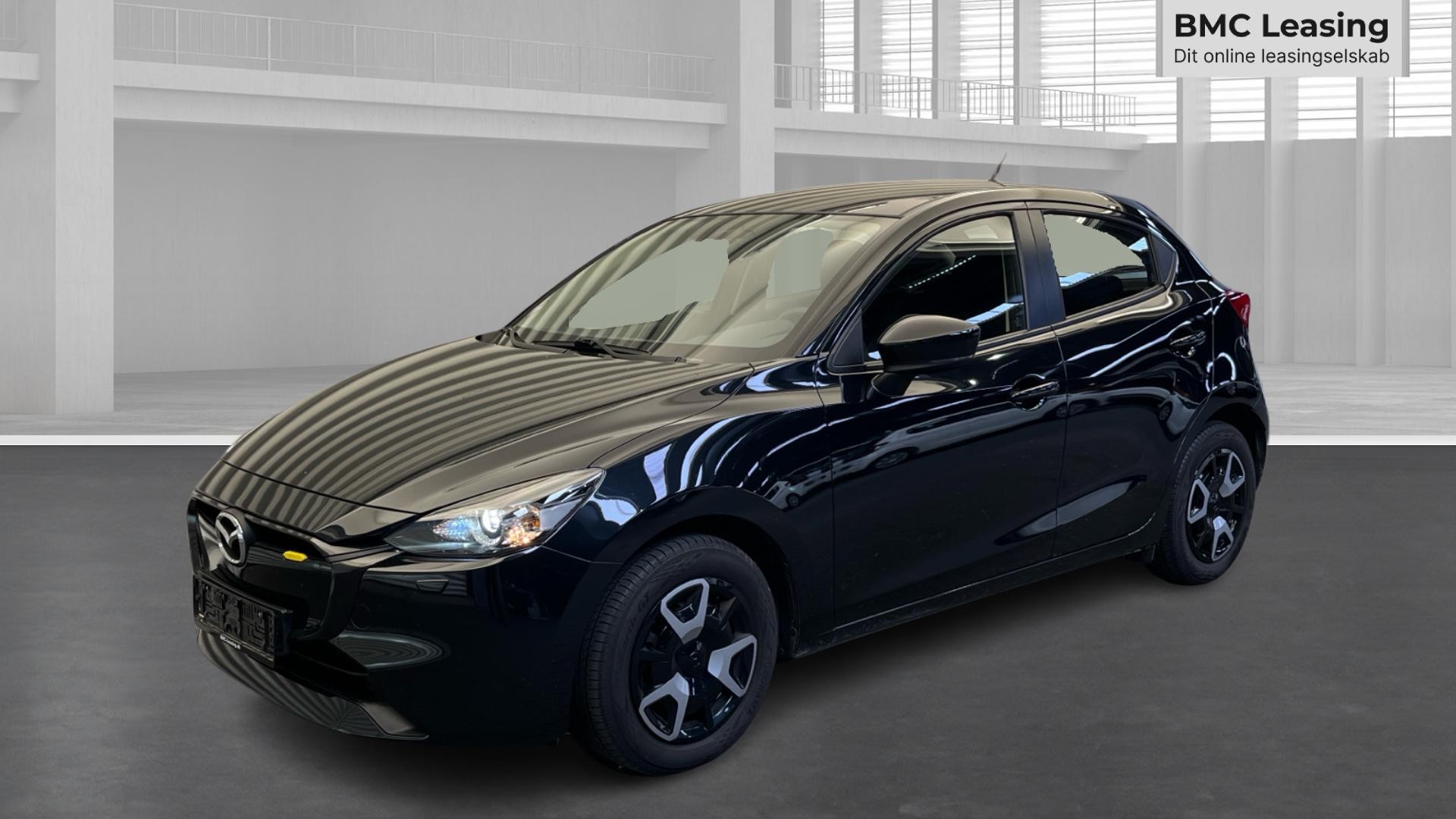 001 u26-06 909159 Mazda2 Centre-Line SkyActiv-G aut. - Skråt forfra, venstre