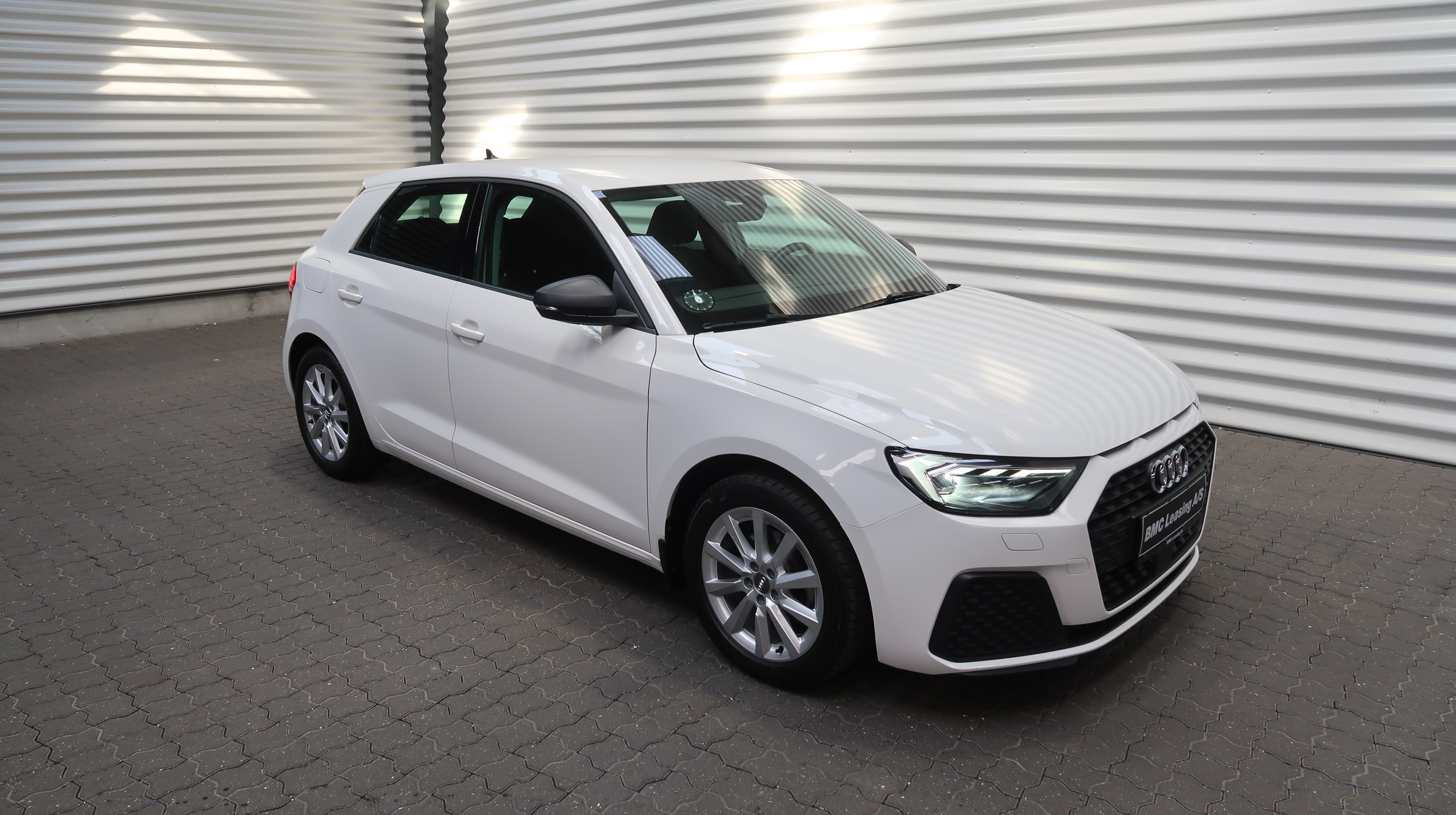 001 k23-05 908207 Audi A1 Proline 30 TFSI Sportback - Skråt forfra, højre