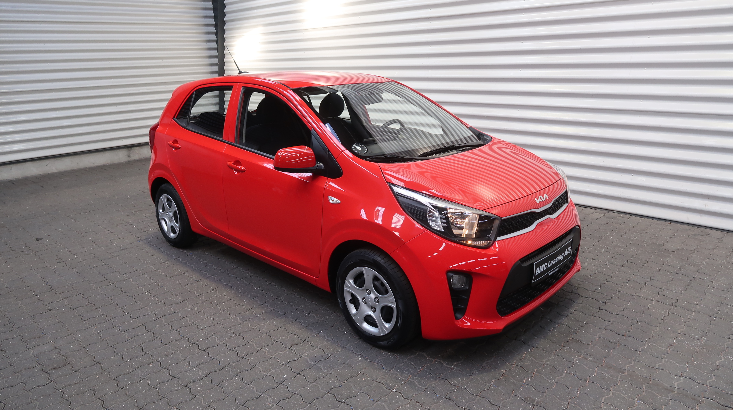 001 k24-09 909507 Kia Picanto Concept 5-pers. MPi - Skråt forfra, højre