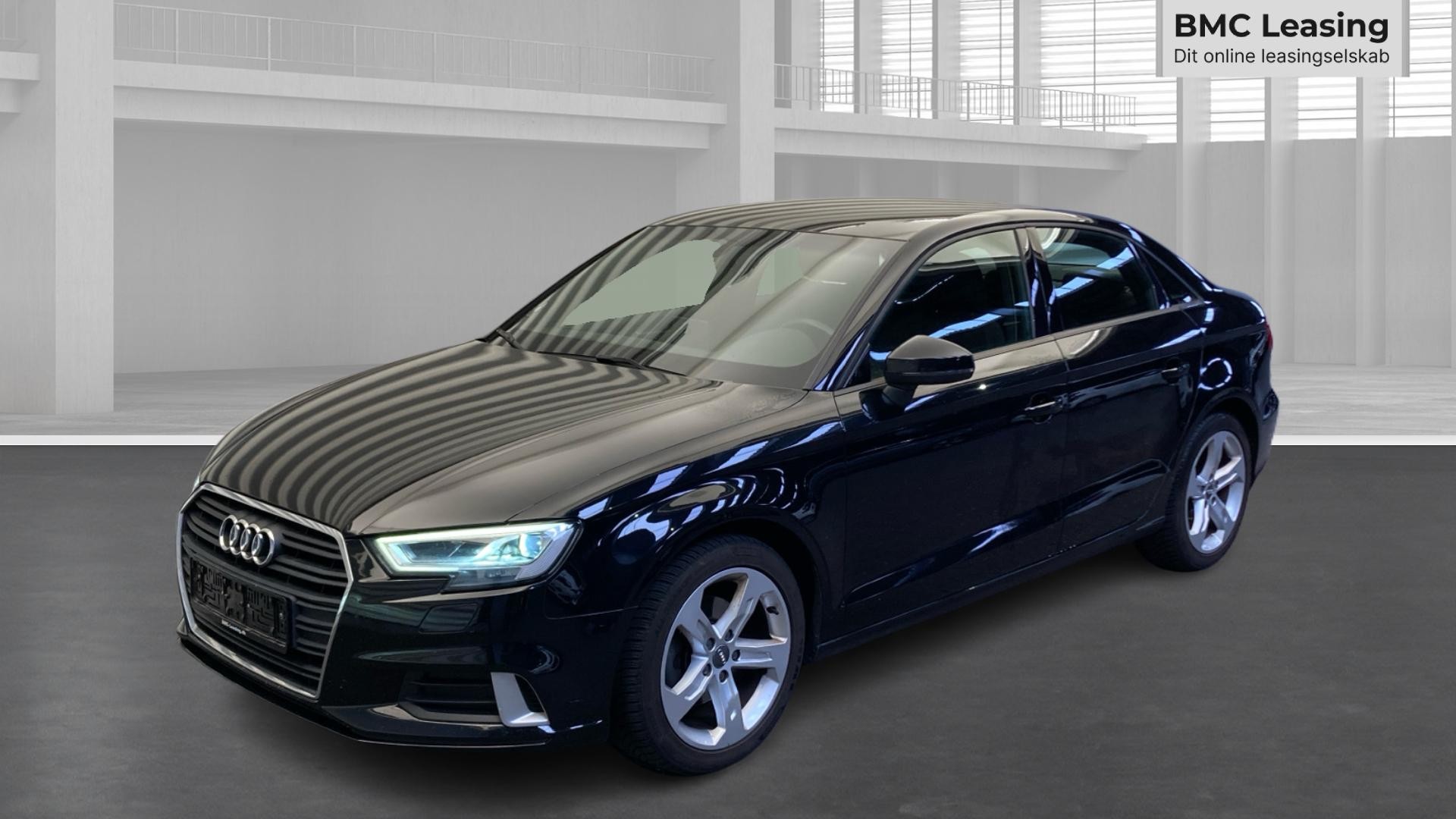 001 u26-07 905842 Audi A3 Sport TFSI 4-dr - Skråt forfra, venstre