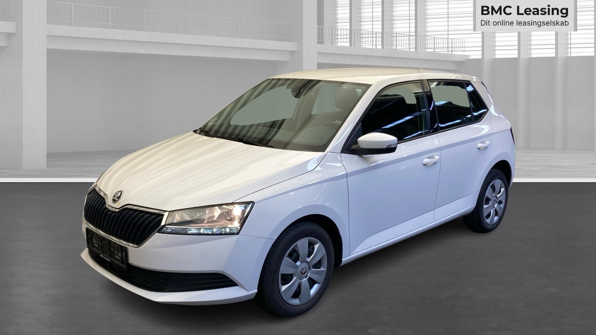 001 u26-07 905900 Škoda Fabia Ambition MPI 5-dr - Skråt forfra, venstre