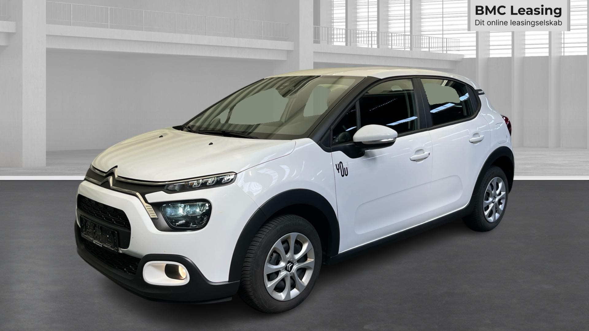001 u26-07 908689 Citroën C3 You Rock! PureTech - Skråt forfra, venstre