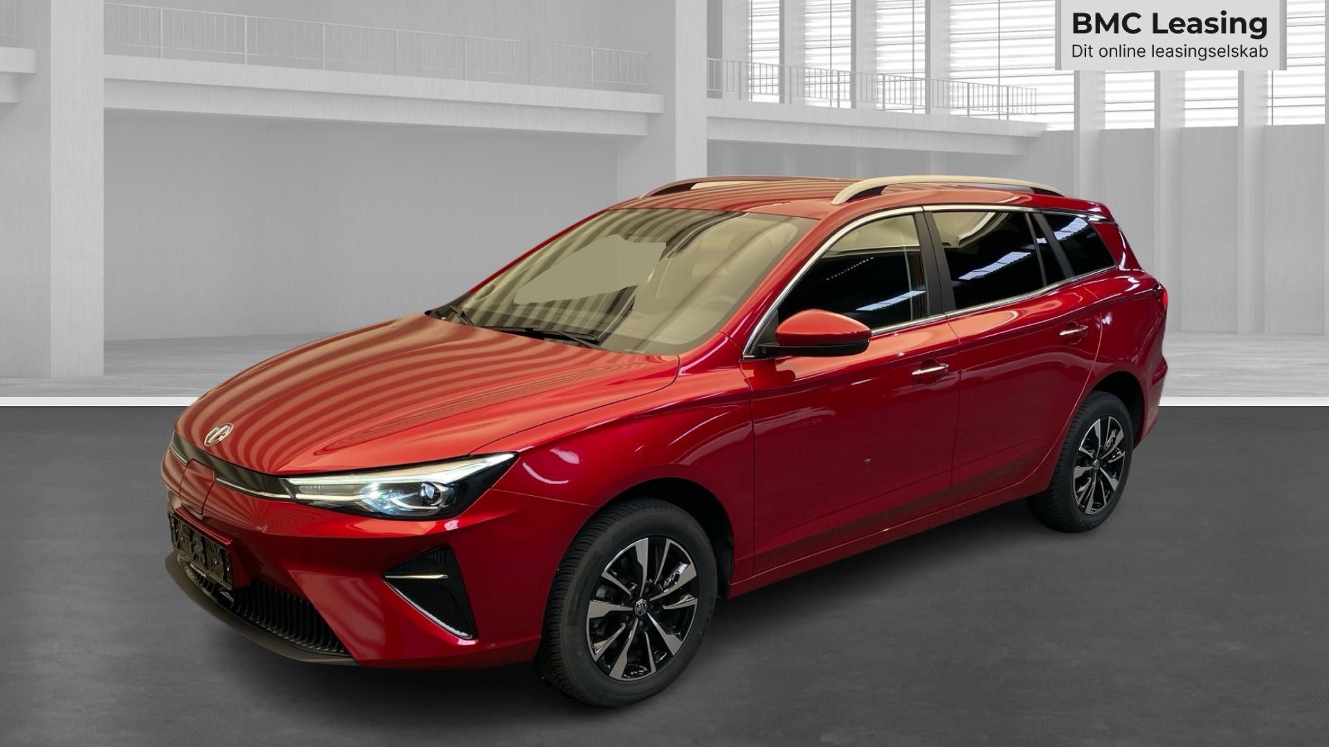 001 u26-07 910788 MG5 Electric Comfort 61 kWh st.car - Skråt forfra, venstre