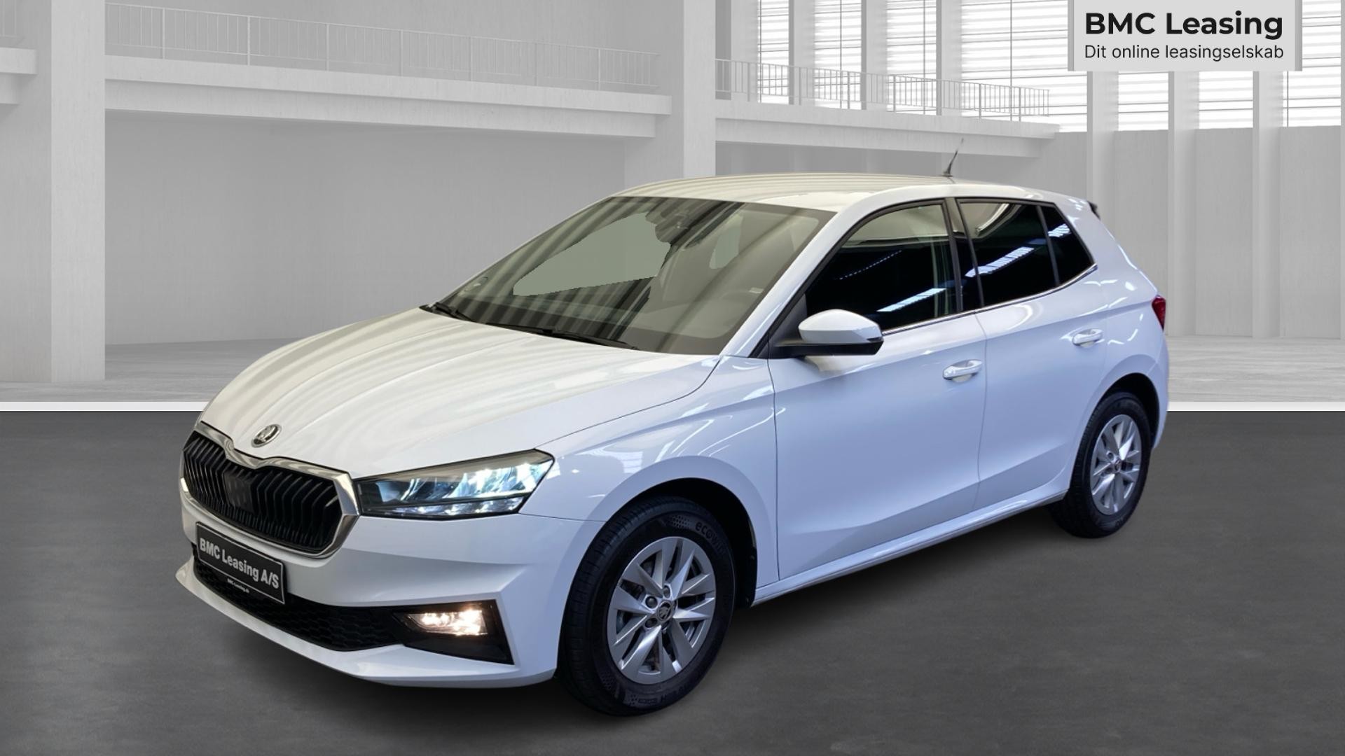 001 k26-08 910699 Škoda Fabia Selection MPI EVO - Skråt forfra, venstre