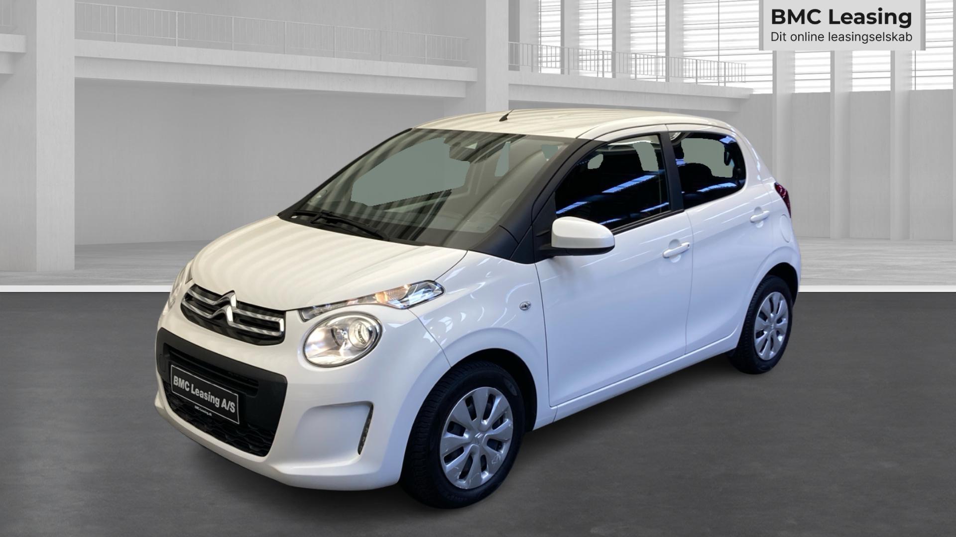 001 k26-08 910988 Citroën C1 Attaque VTi - Skråt forfra, venstre