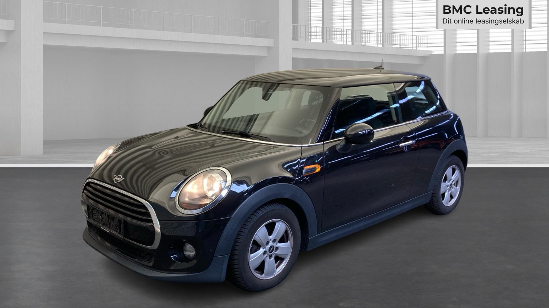 001 u26-08 905306 MINI Cooper 1.5 Steptronic 3-dr - Skråt forfra, venstre