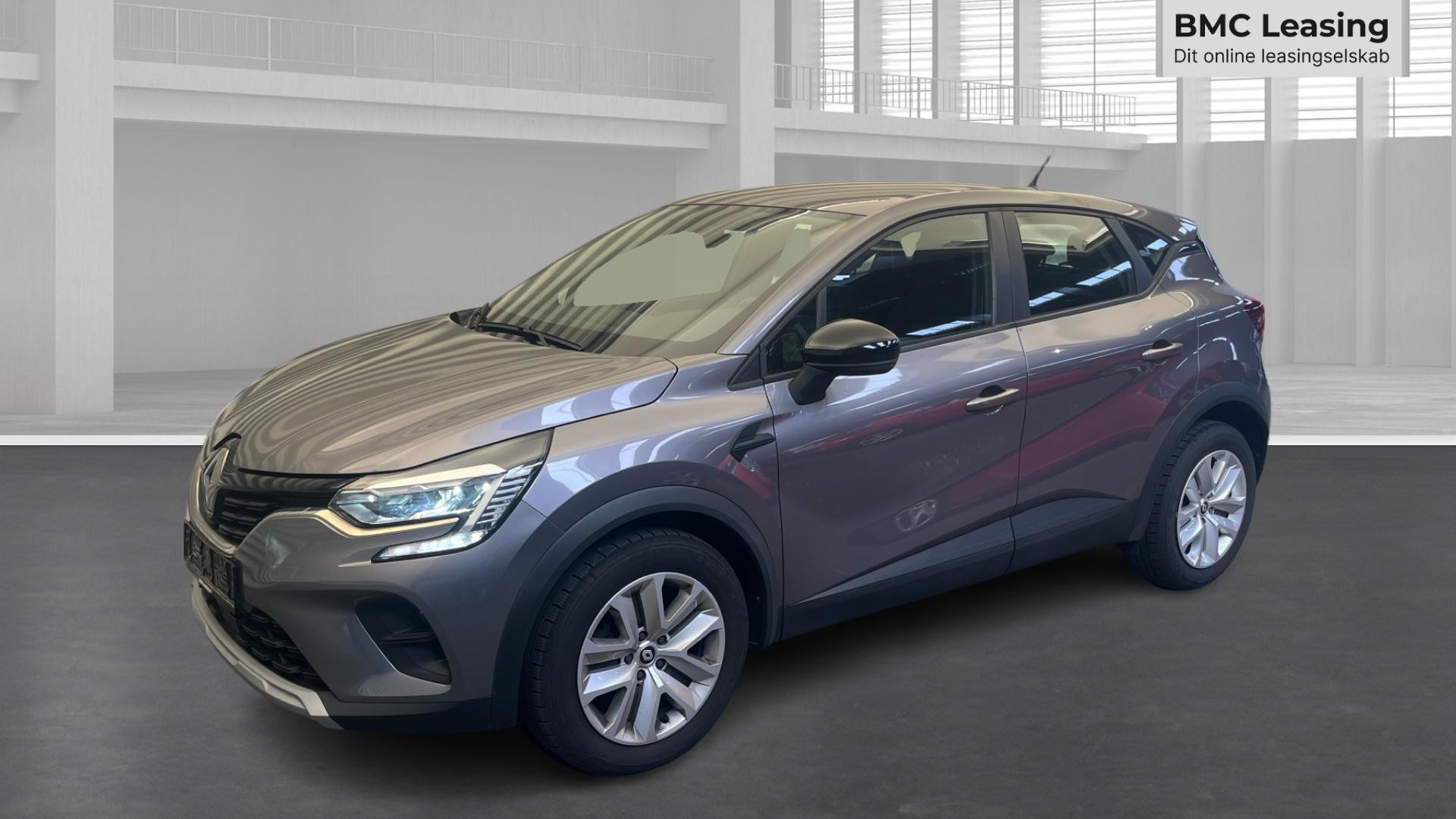 001 u26-08 907986, Renault Captur, Skråt forfra venstre