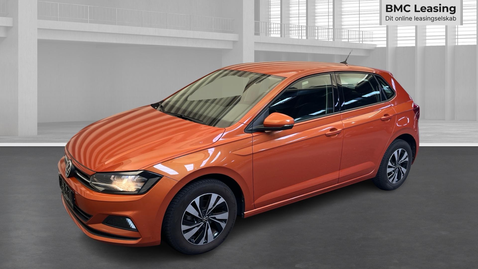 001 u26-08 909353 VW Polo Advance TSI DSG - Skråt forfra, venstre