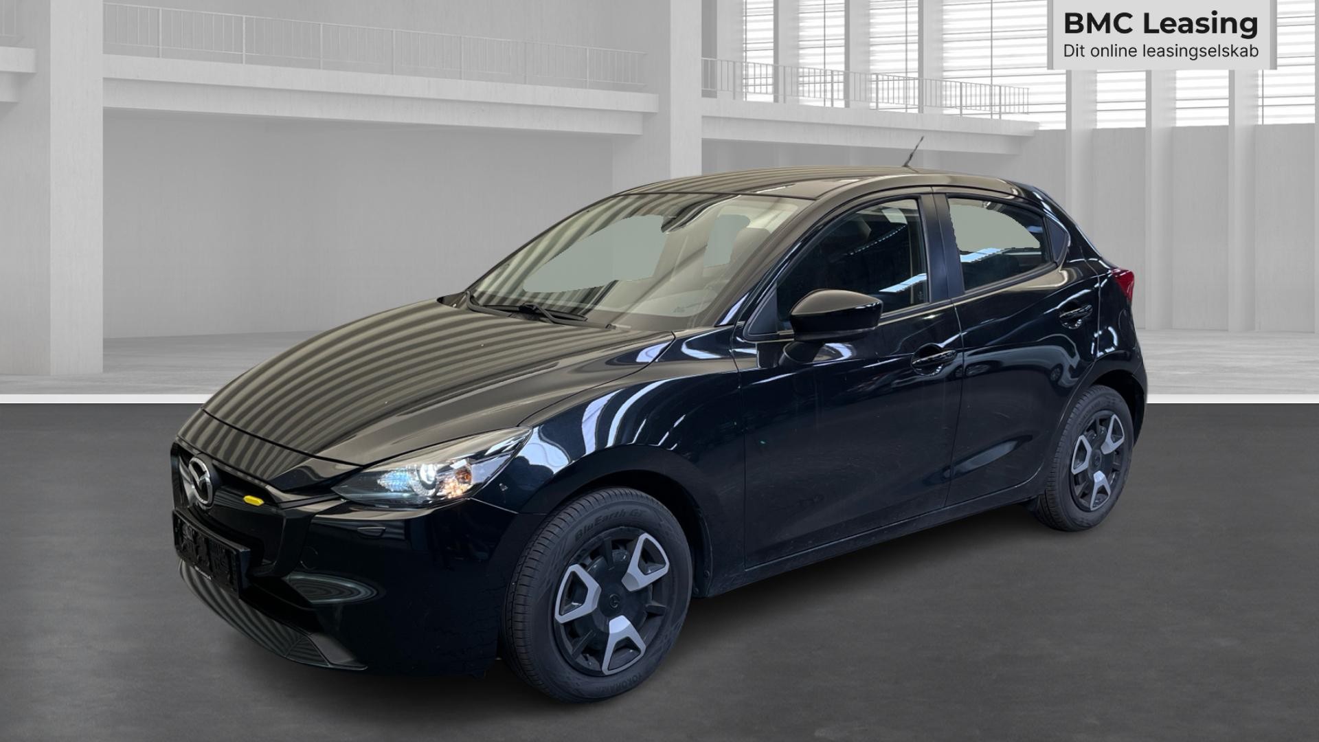 001 u26-08, Mazda 2 Centre-Line, Skråt forfra venstre