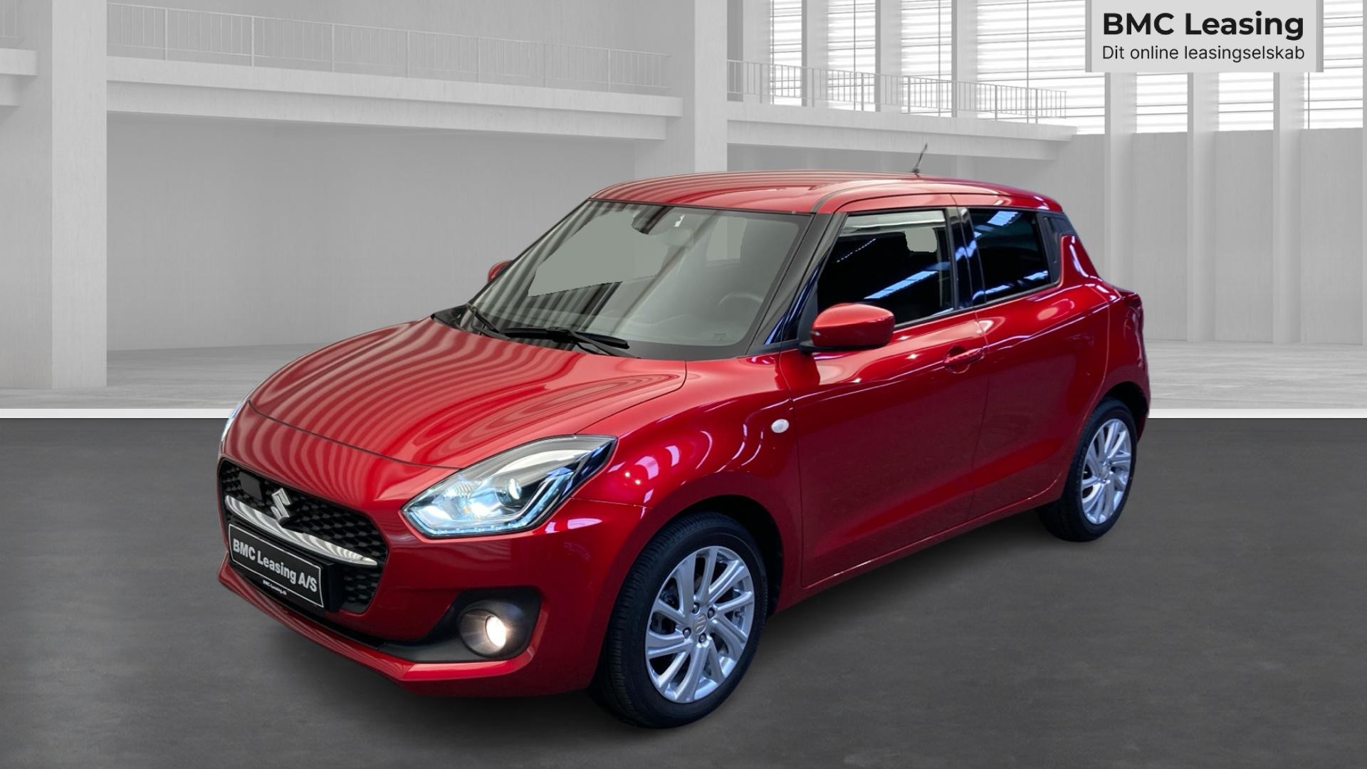 001 k26-09 909919 Suzuki Swift Plus MHEV - Skråt forfra, venstre