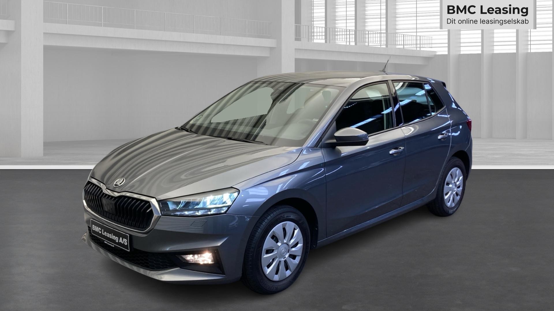 001 k26-09 910288 Skoda Fabia Essence MPI EVO - Skråt forfra, venstre