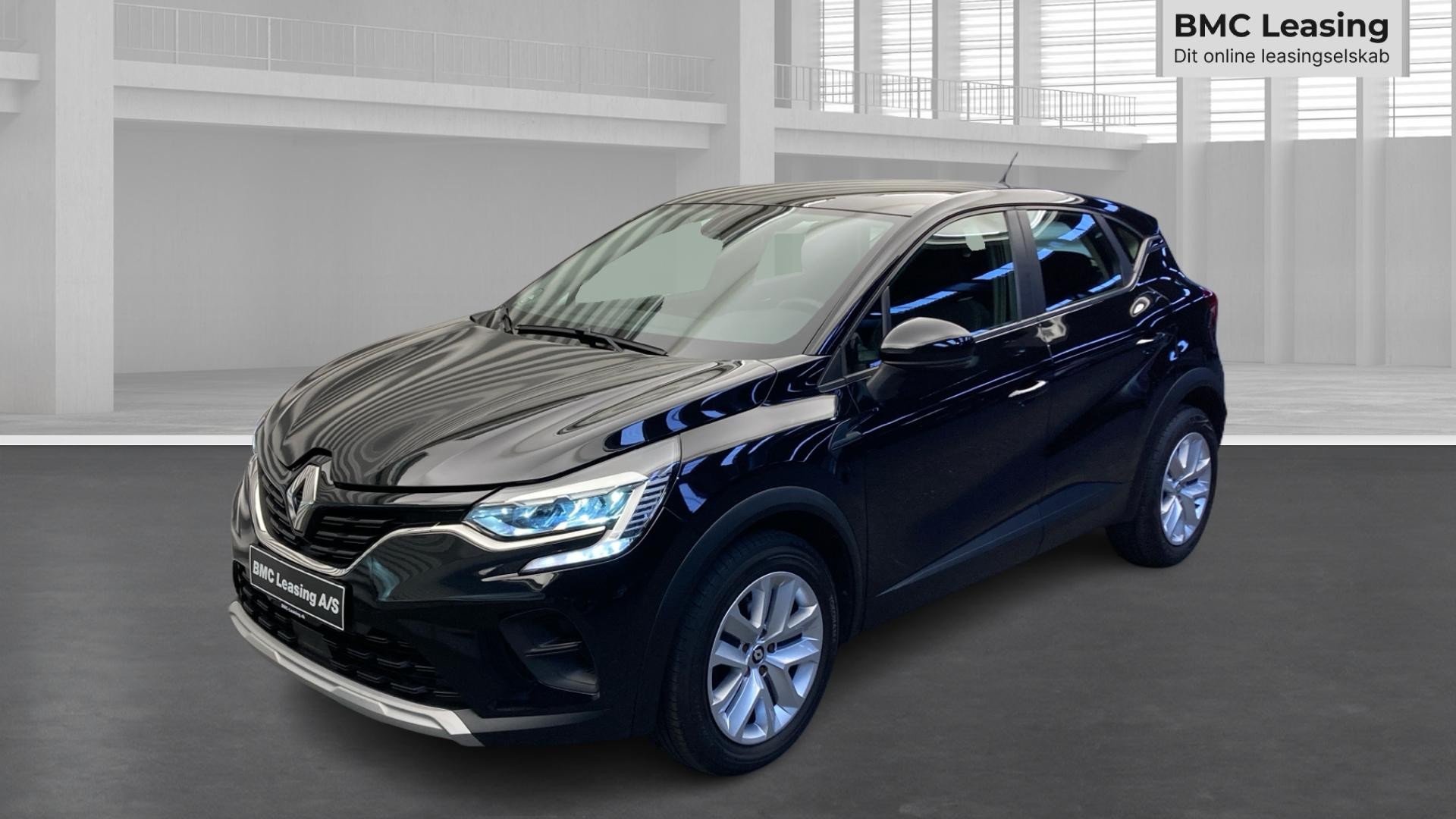 001 k26-10 907479 Renault Captur Zen TCe 90 - Skråt forfra, venstre