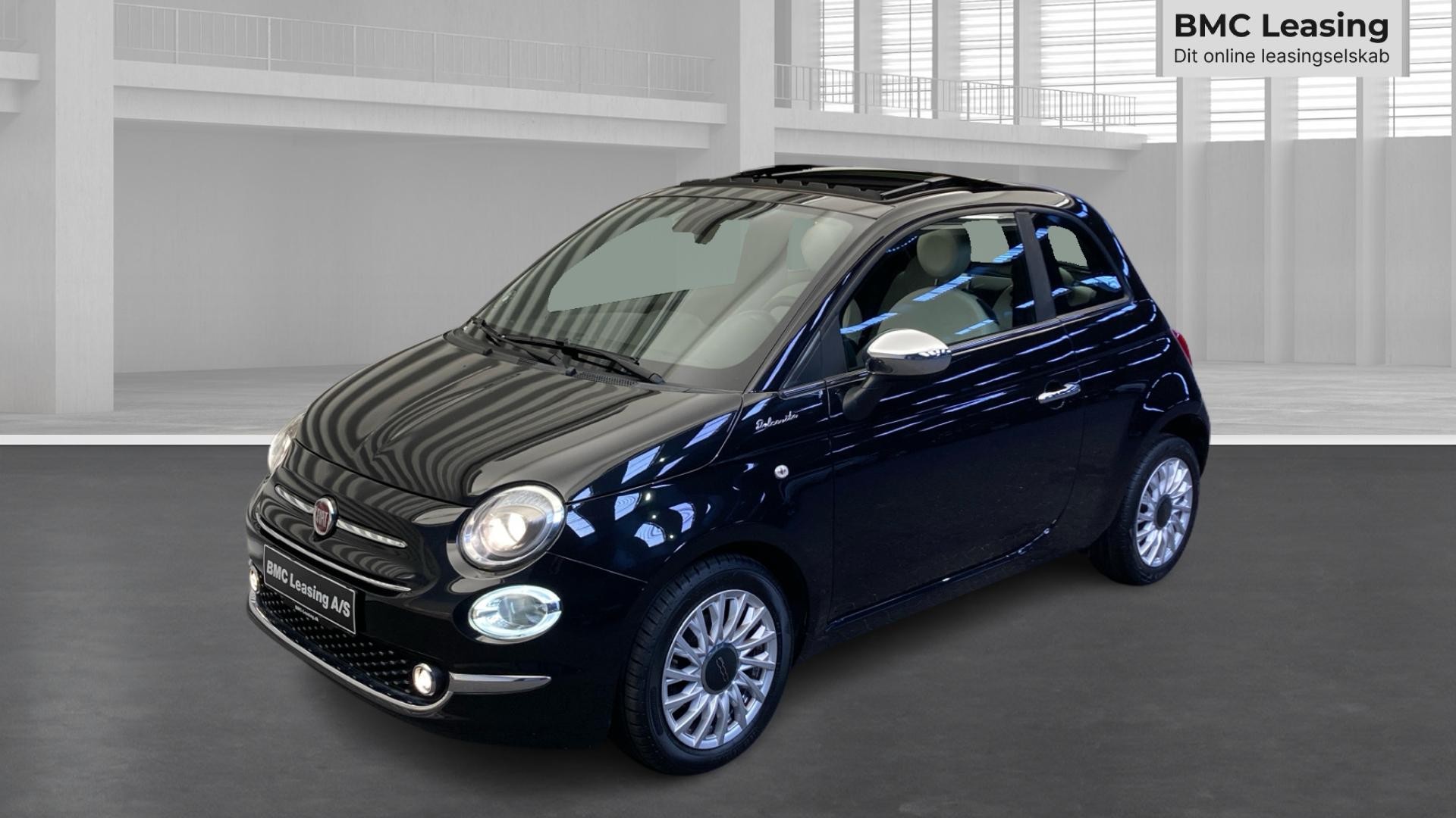001 k26-10 912098 Fiat 500 Dolcevita Mild hybrid - Skråt forfra, venstre